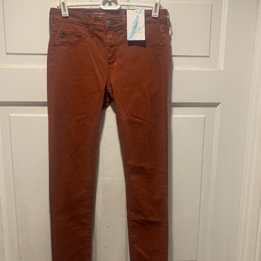 AG Adriano Goldschmied~ NWT!!~ (Retail:  $198.) The Legging Ankle